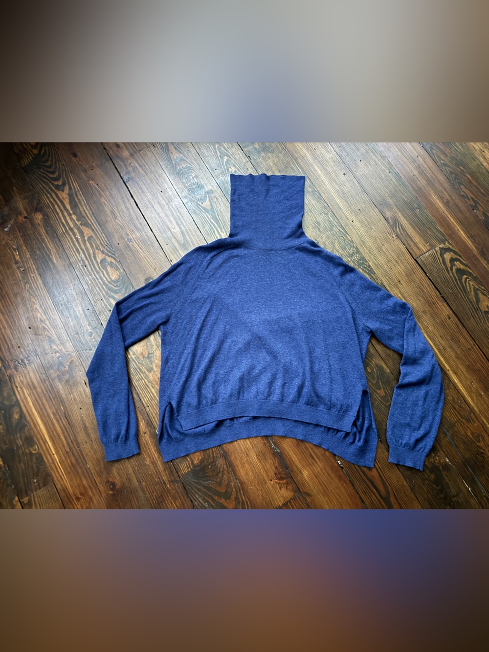 Theory Classic Cropped Navy Turtleneck Sweater for Women